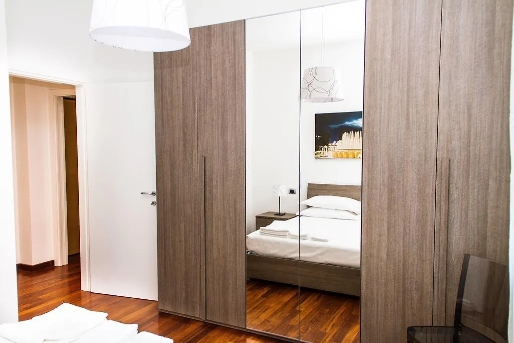 Style Homes Brera San Marco 29 Милан 0*,